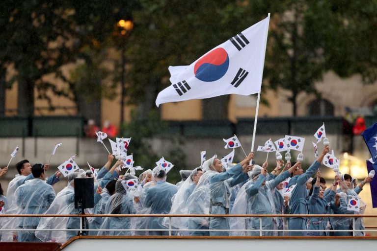 Top Olympics official ‘deeply sorry’ for introducing South Korea as North Korea during opening ceremony
