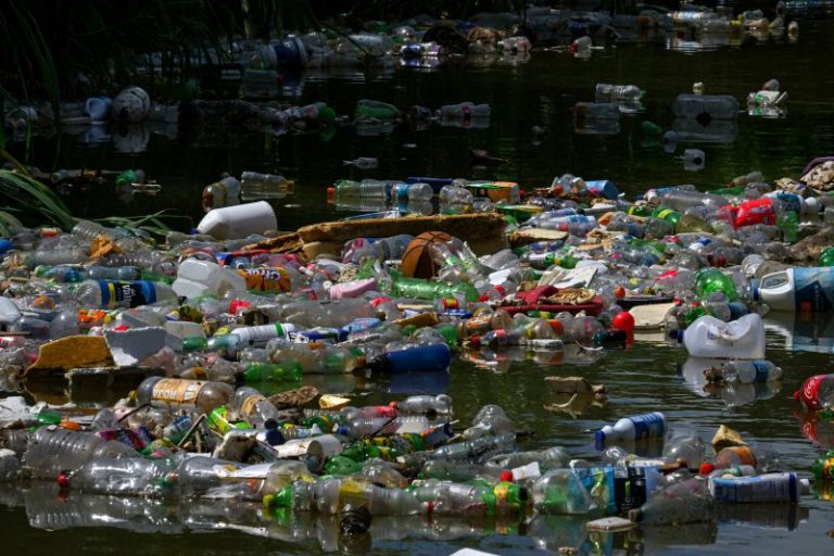 Countries fail to reach agreement in UN plastic talks